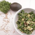 Salade avocat kale farro blé tendre