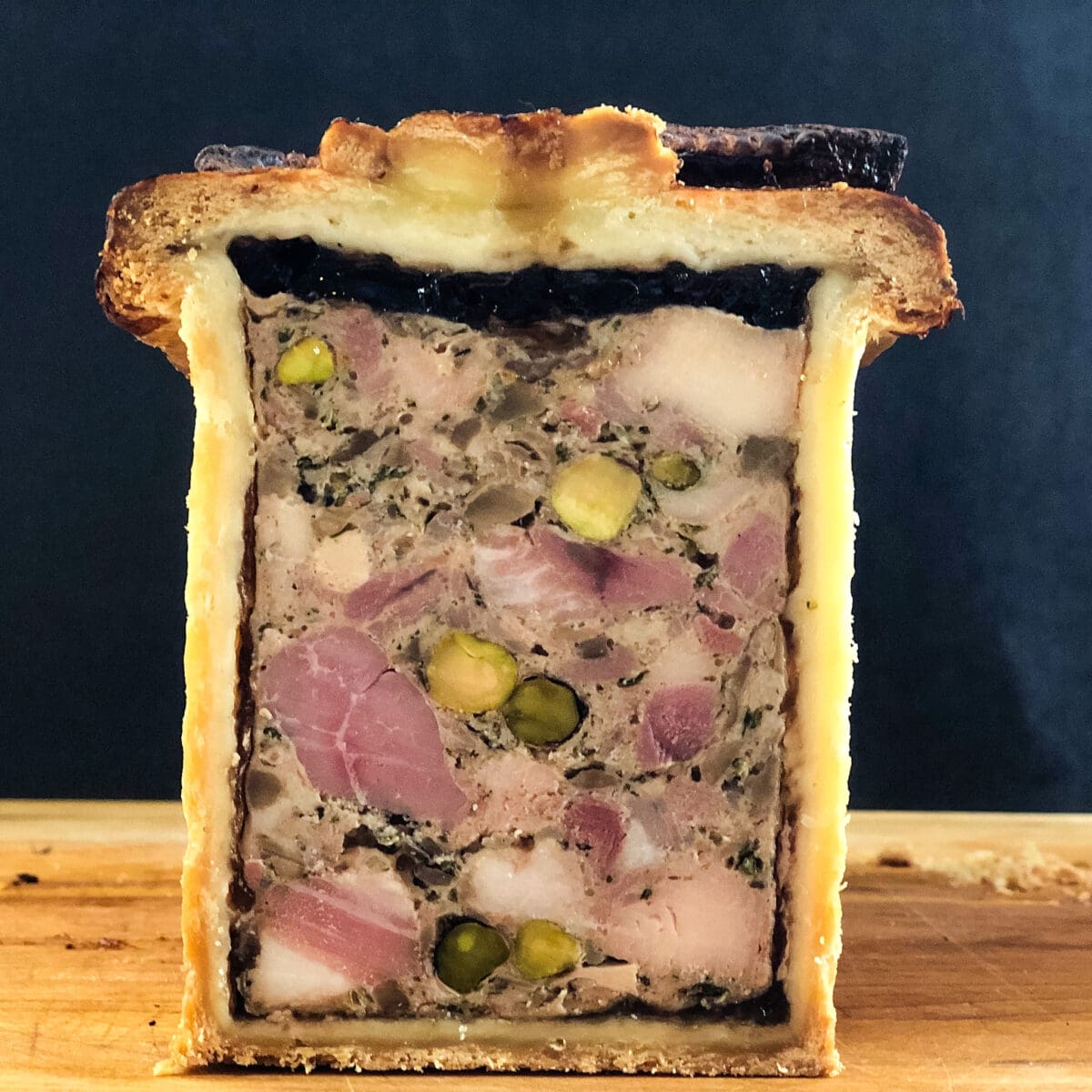 pâté en croûte rustique, sur la découpe