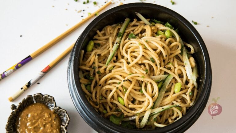 Salade froide de nouilles au sésame