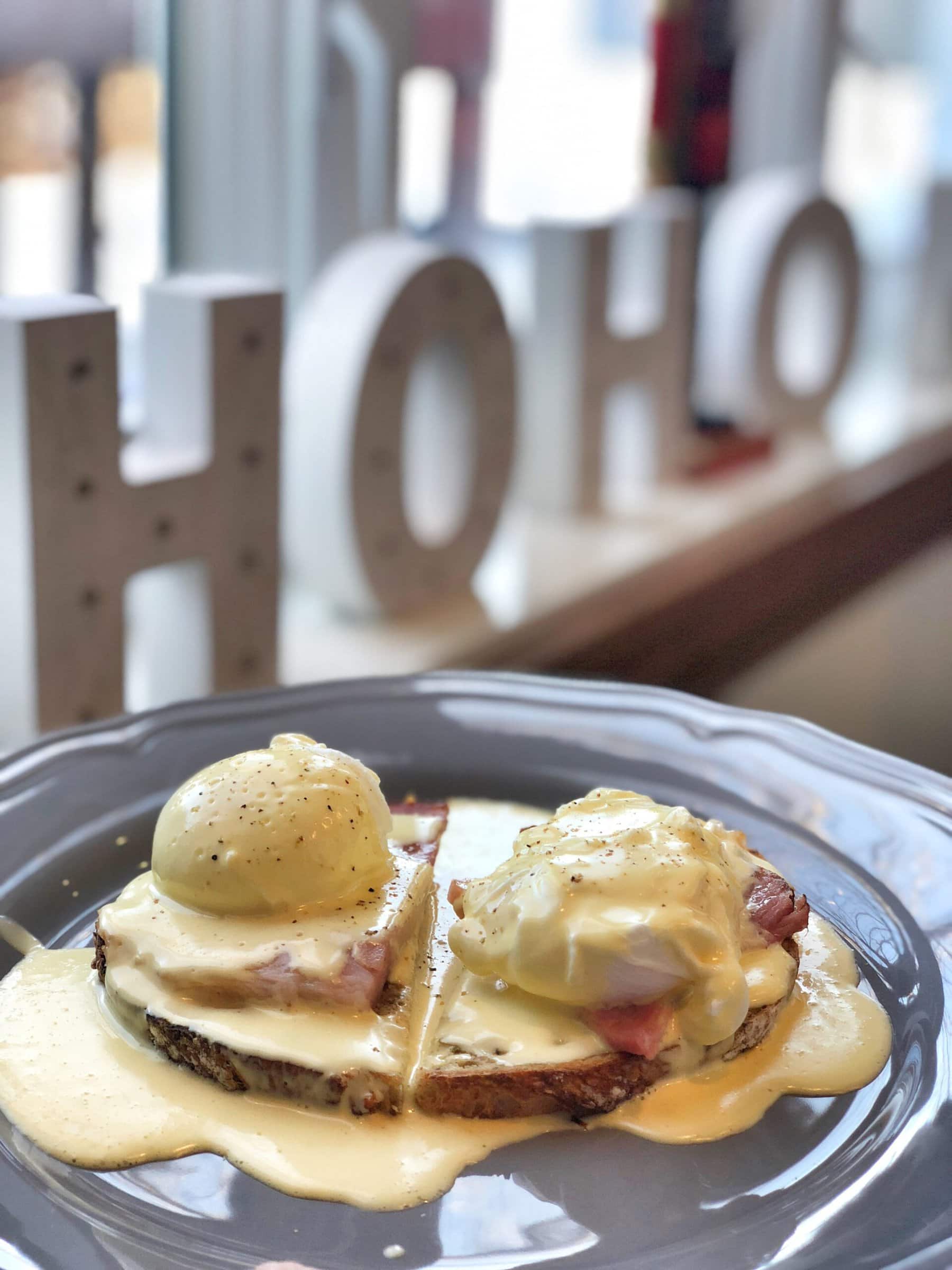 sauce hollandaise sur oeuf à la benedictine