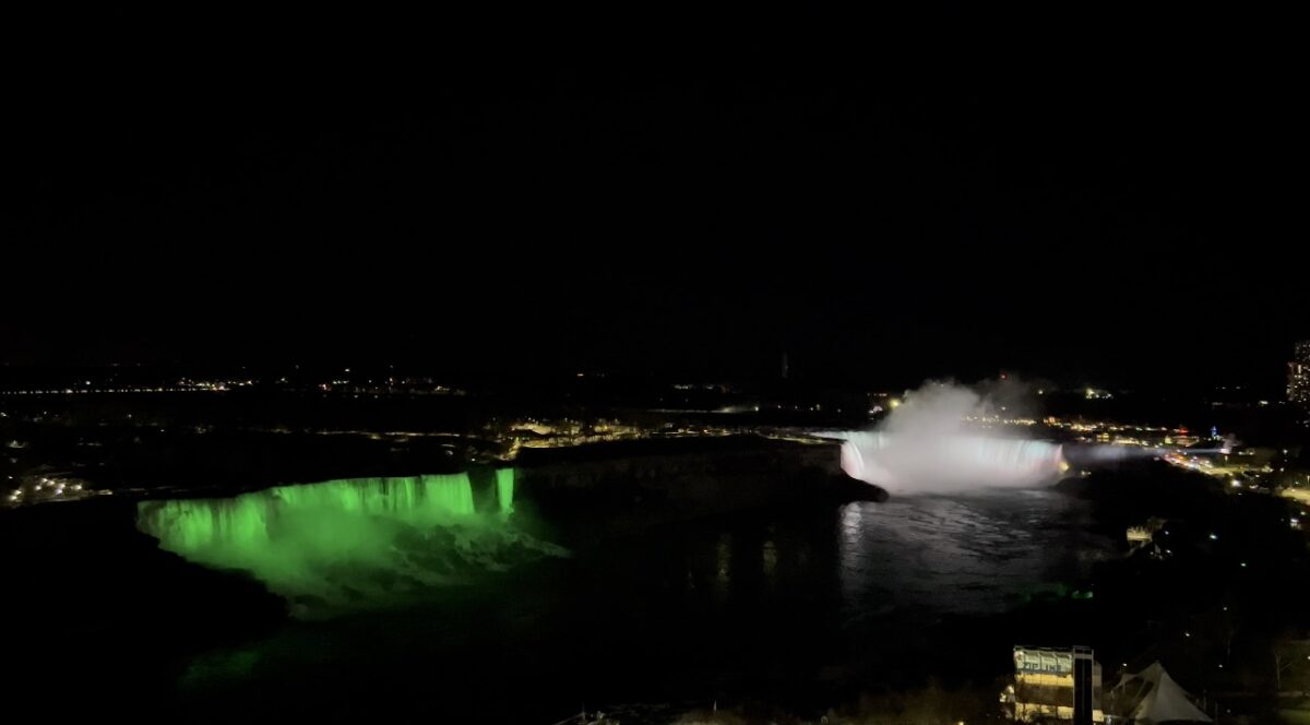 Chutes Niagara de soir