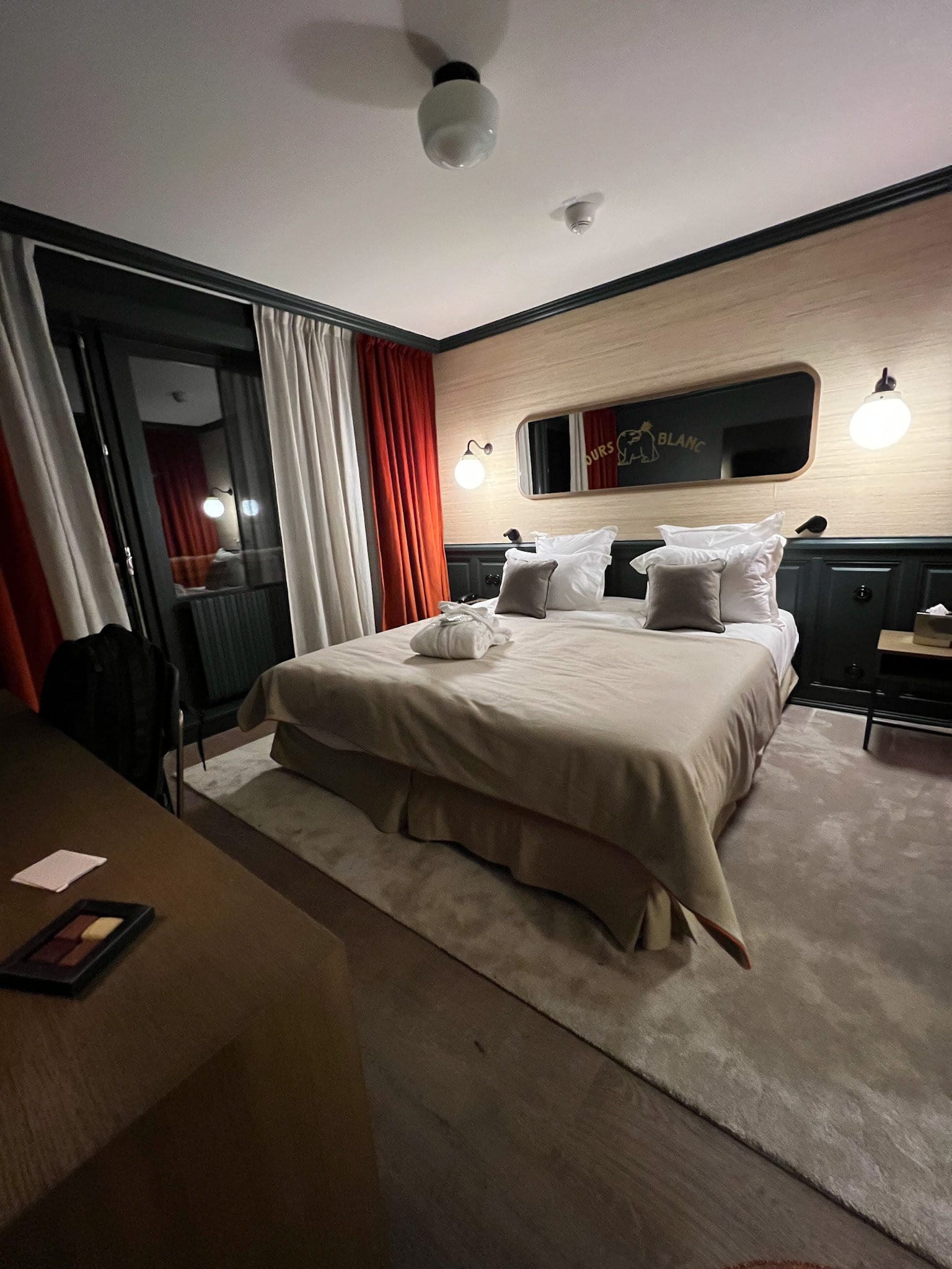 hotel ours blanc Menuires