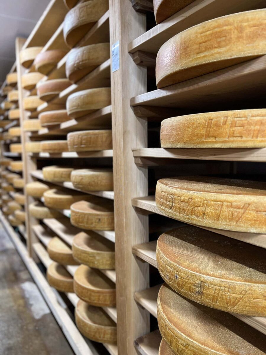 Voyager en Suisse, Etivaz