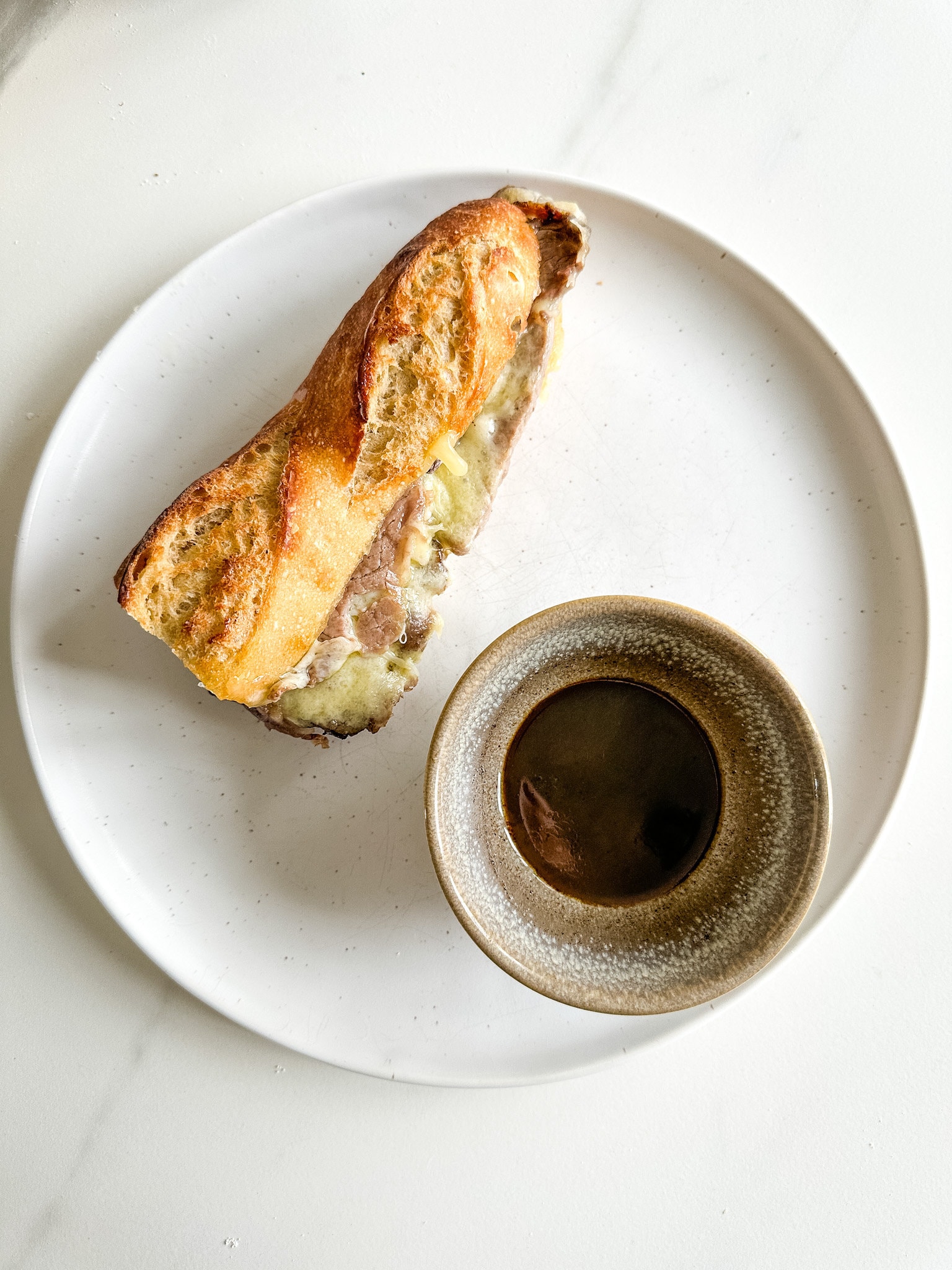 beef dip sandwich au rôti de boeuf