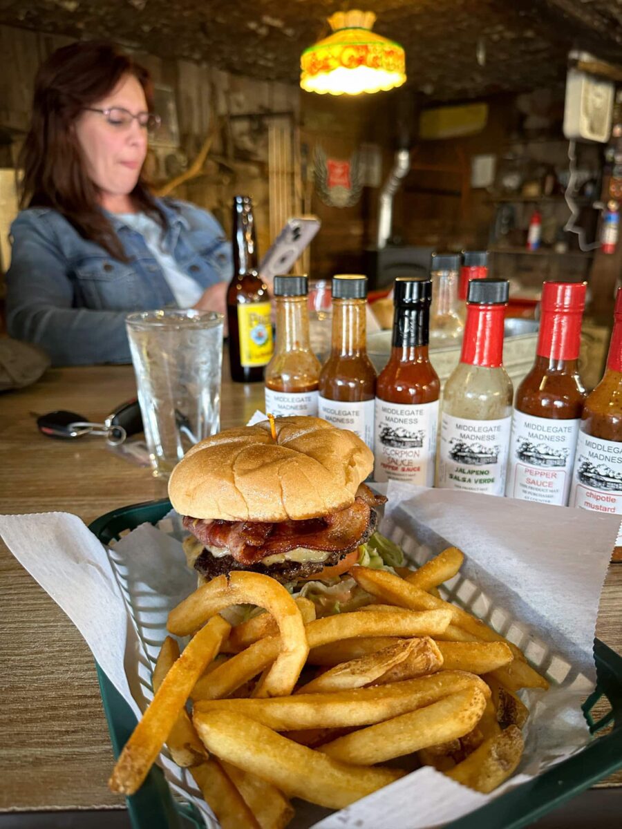 Middlegate station saloon nevada