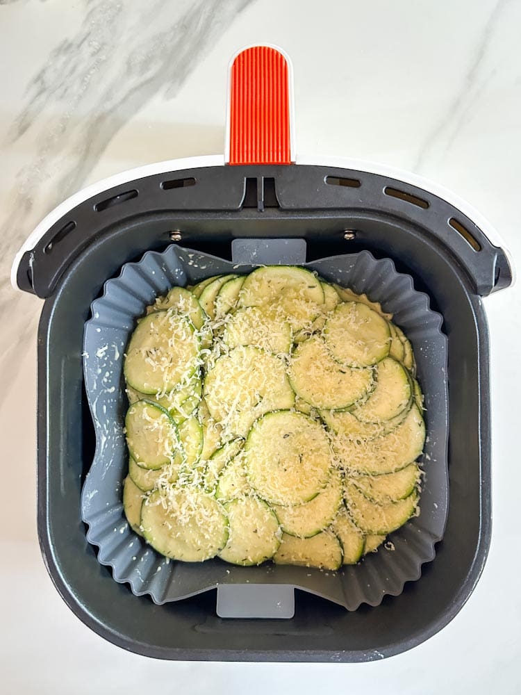 gratin de courgette air fryer dans le panier