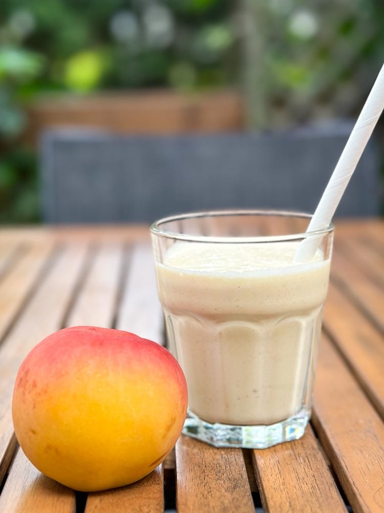 milk shake (lait frappé) peaches and cream