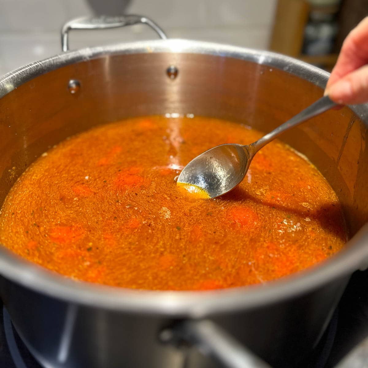 bouillon de la sopa de tortilla mexicaine