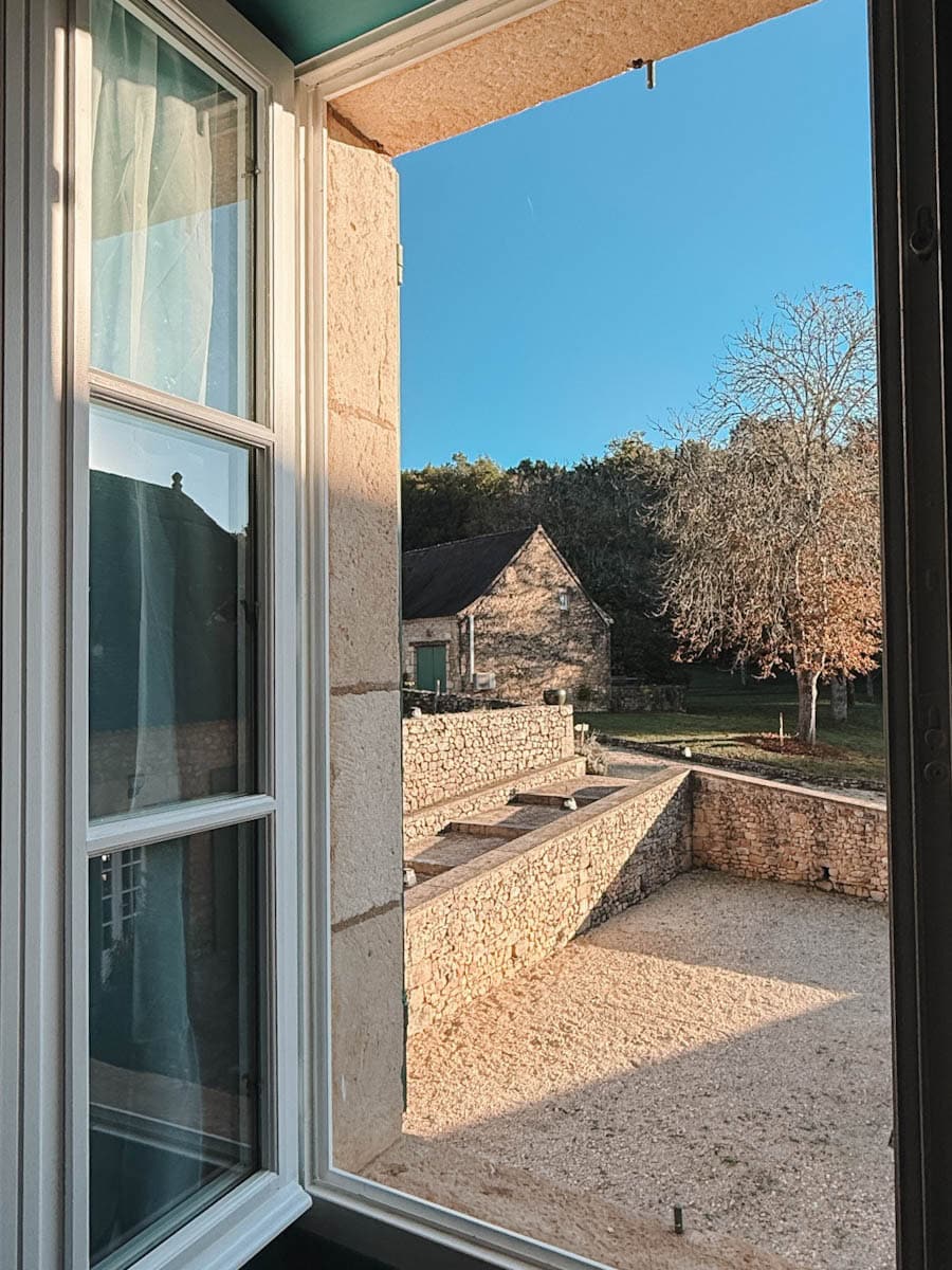 vue fenêtre Domaine de Sens bas